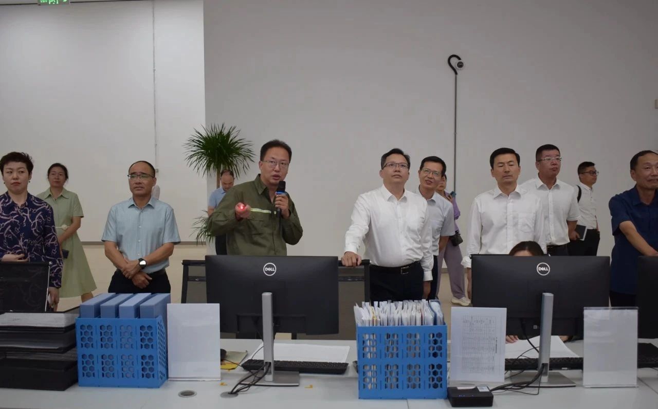 b8dee0b1845f44dcb7866c4b8f8da516